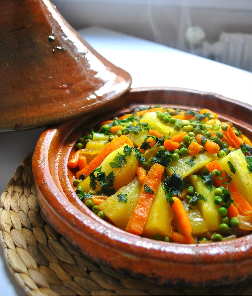 Le tagine marocain : un voyage dans l'histoire de la cuisine marocaine -  Chiquie