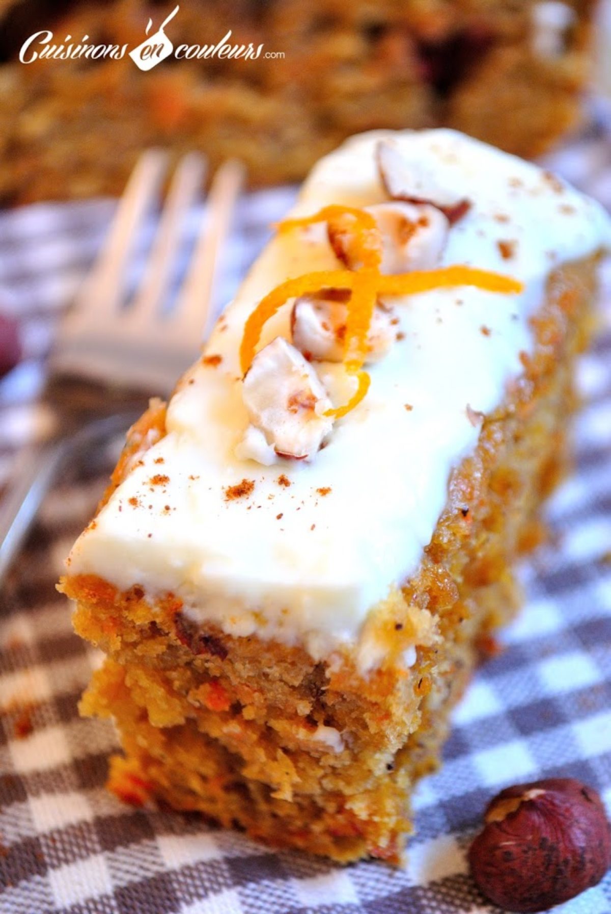 Carrot Cake Aux Noisettes Et Canneberges Sechees Cuisinons En Couleurs