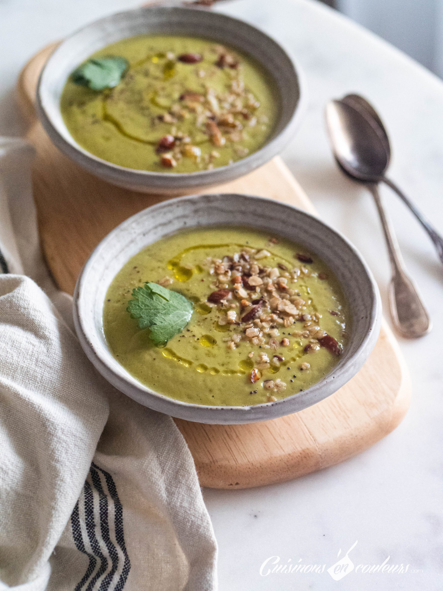 Velouté de courgettes et poireau Cuisinons En Couleurs