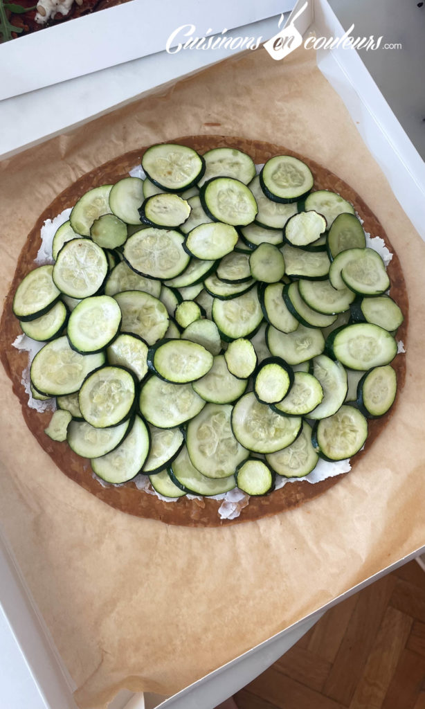 Tarte-fine-aux-courgettes-3-614x1024 - Tarte fine aux courgettes et au fromage de chèvre