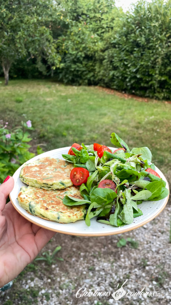 Pancakes-sales-576x1024 - Pancakes salés aux courgettes